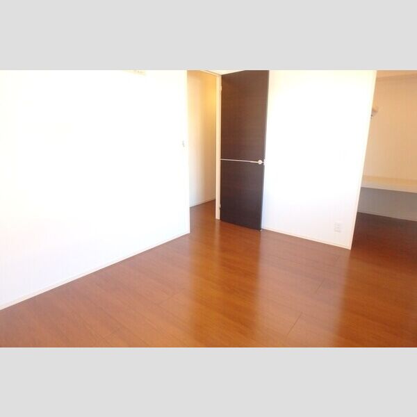 その他 (洋室6帖)