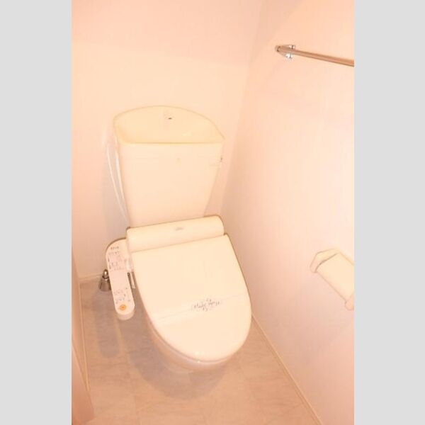 トイレ (温水洗浄暖房便座)