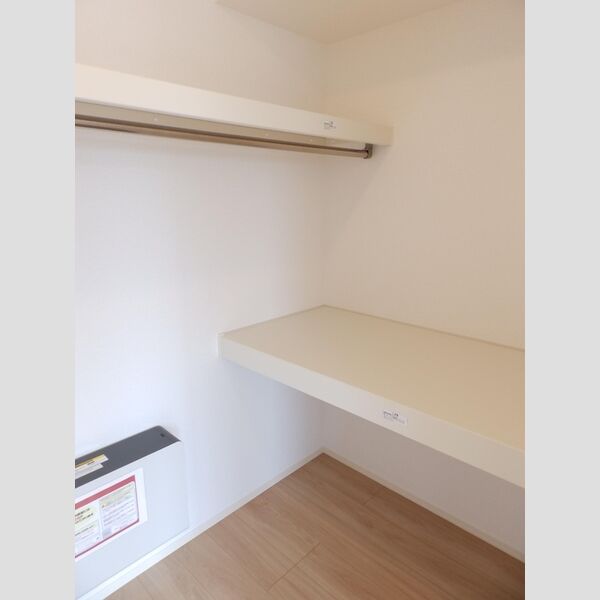 収納 (ウォークインクローゼット)