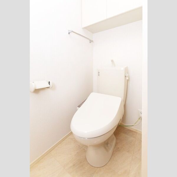 トイレ (温水洗浄便座)