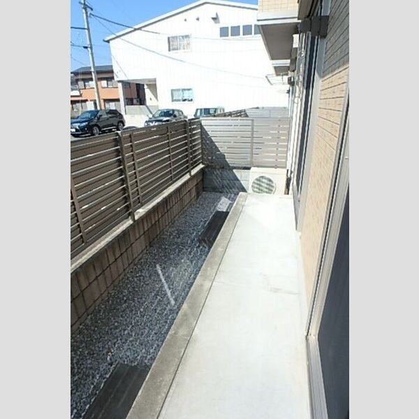 その他 (専用庭)