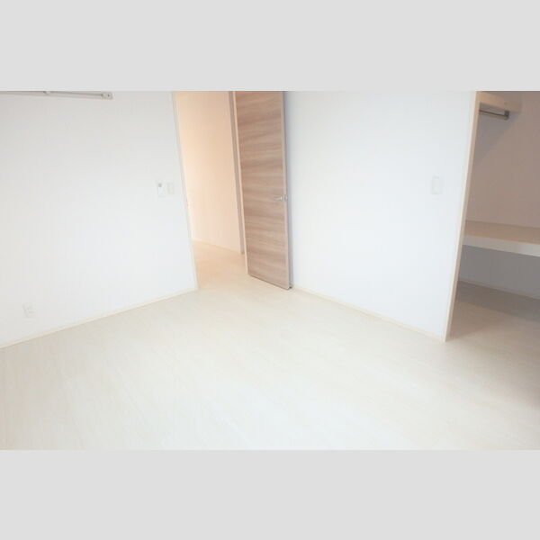 その他 (洋室6.1帖)