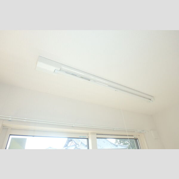 その他 (室内物干し)