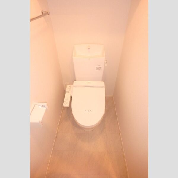 トイレ (温水洗浄暖房便座)