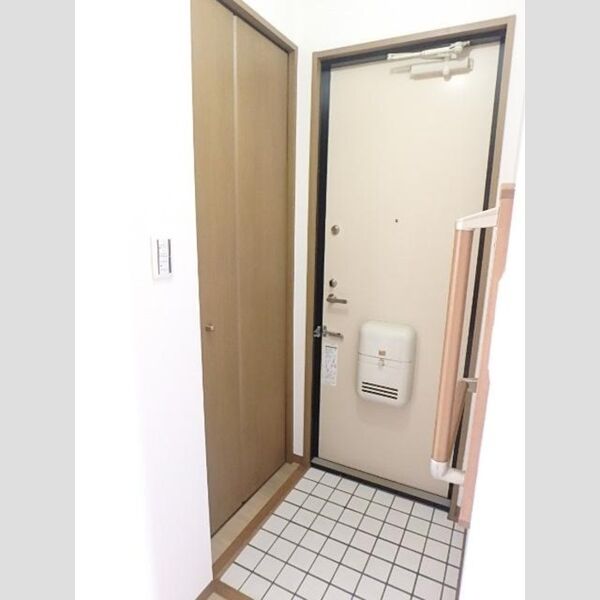 玄関 (玄関)