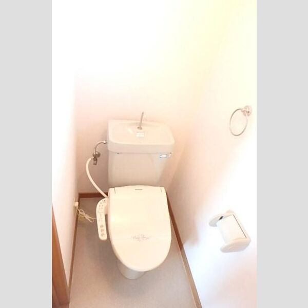 トイレ (温水洗浄暖房便座)