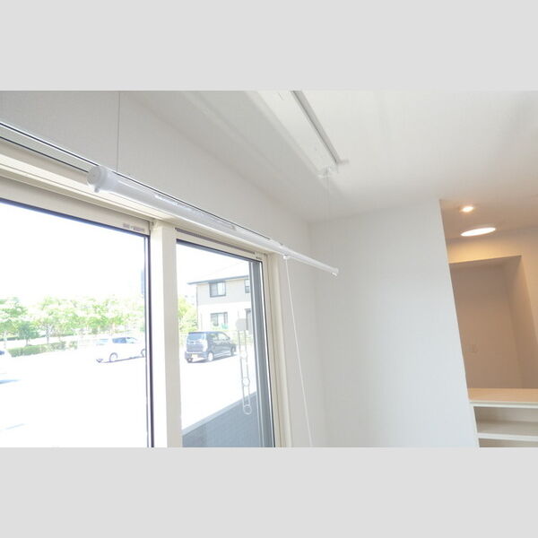 その他 (室内物干し)