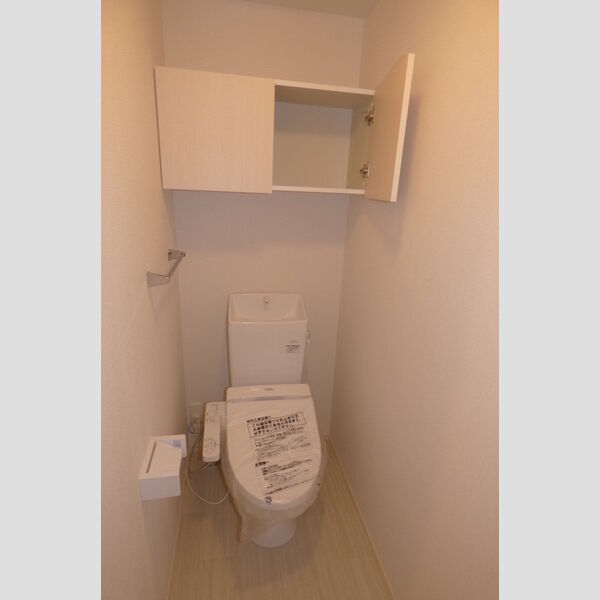 トイレ (温水洗浄暖房便座)