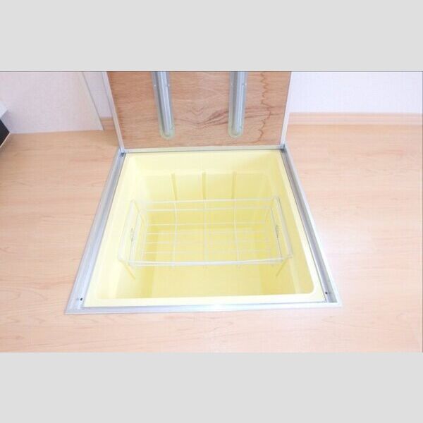 その他 (床下収納)