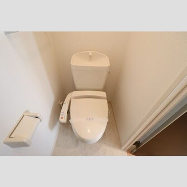 トイレ (温水洗浄暖房便座)