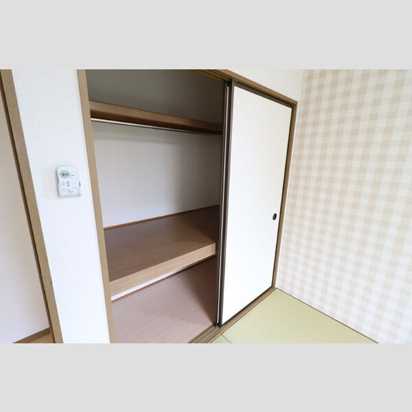 収納 (クローゼット(和室6帖))