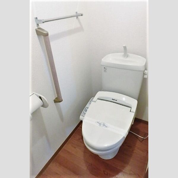 トイレ (温水洗浄暖房便座)