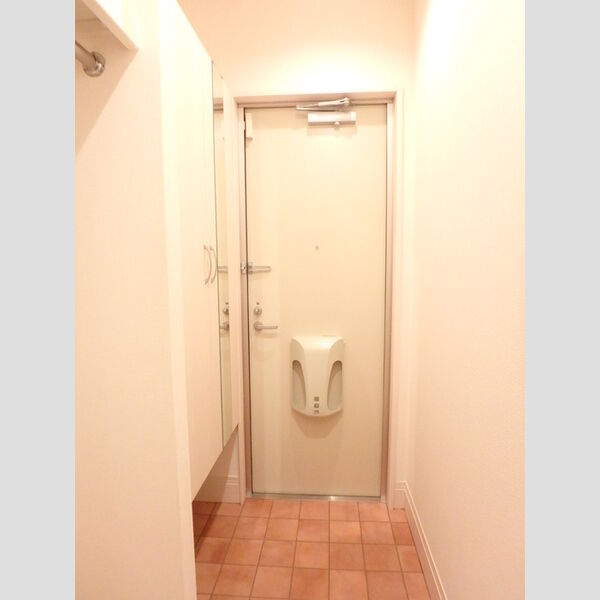 玄関 (玄関)