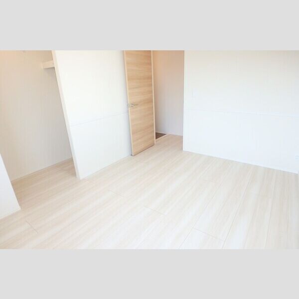 その他 (洋室6帖)