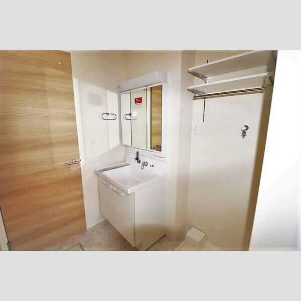 洗面所 (洗髪洗面化粧台)