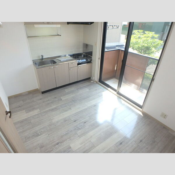 居室・リビング (DK6帖)