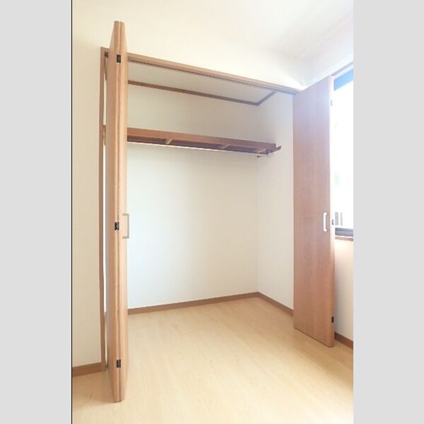 収納 (クローゼット(北洋室))