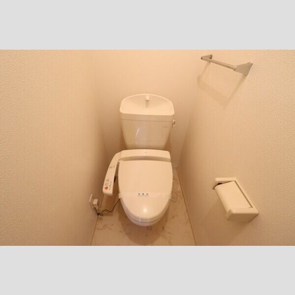 トイレ (温水洗浄暖房便座)