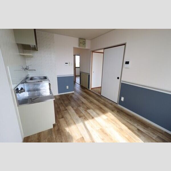 居室・リビング (DK6帖)