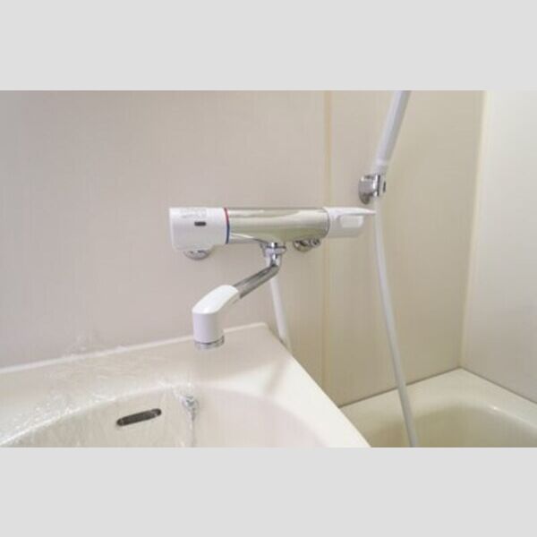 洗面所 (サーモスタット水栓)