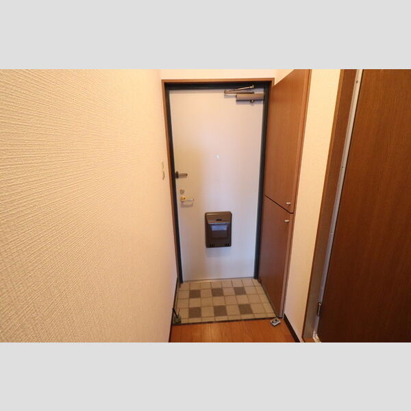 玄関 (玄関)