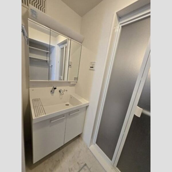 洗面所 (洗髪洗面化粧台)