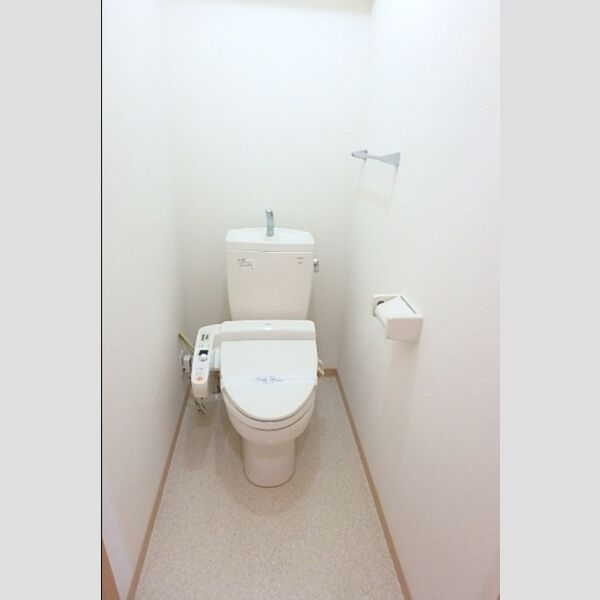 トイレ (温水洗浄暖房便座)