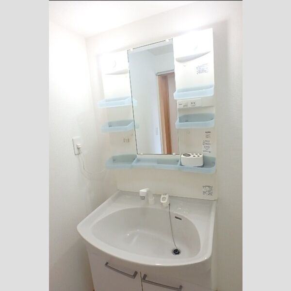 洗面所 (洗髪洗面化粧台)