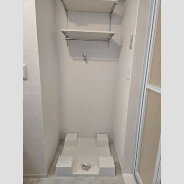 洗面所 (室内洗濯機置き場)