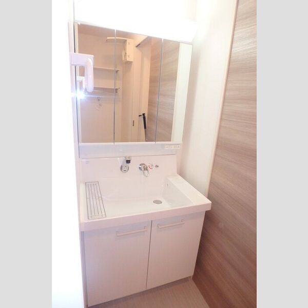 洗面所 (洗髪洗面化粧台)