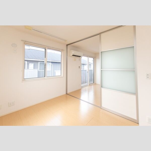 その他 (洋室5.3帖)