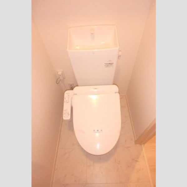 トイレ (温水洗浄暖房便座)