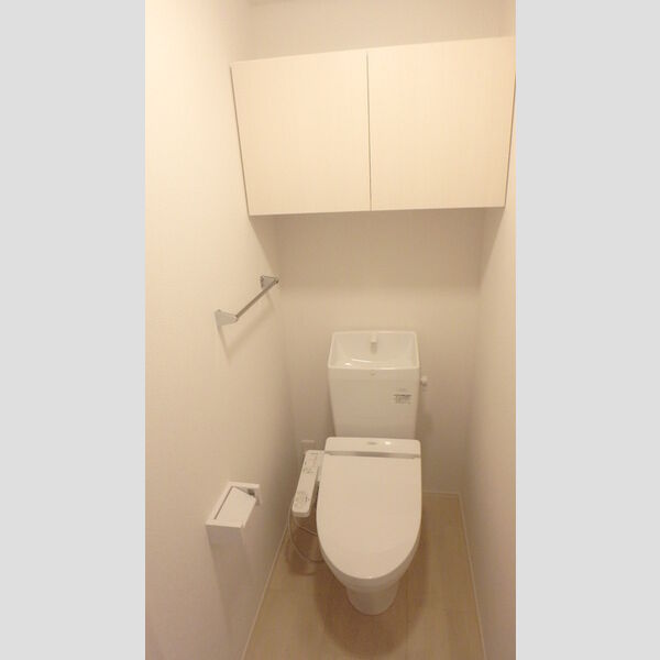 トイレ (温水洗浄暖房便座)