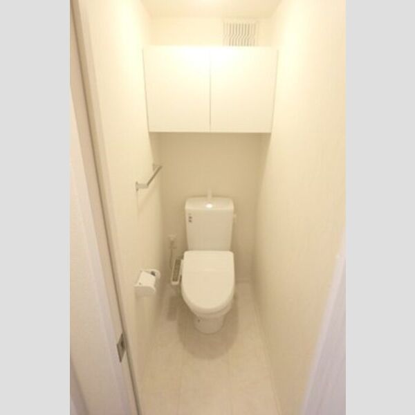 トイレ (温水洗浄暖房便座)