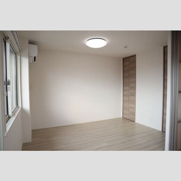 その他 (北西洋室6帖)