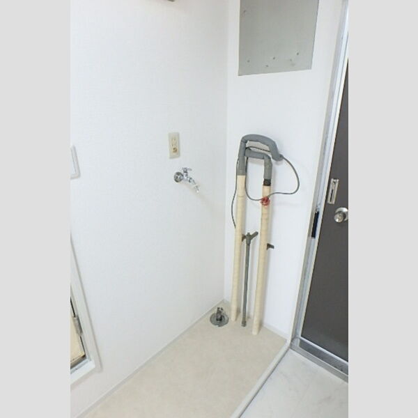 その他設備 (室内洗濯機置場)