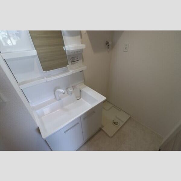 洗面所 (洗髪洗面化粧台)