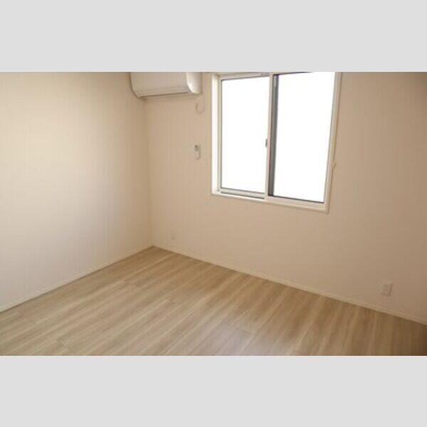 その他 (北東洋室5.3帖)