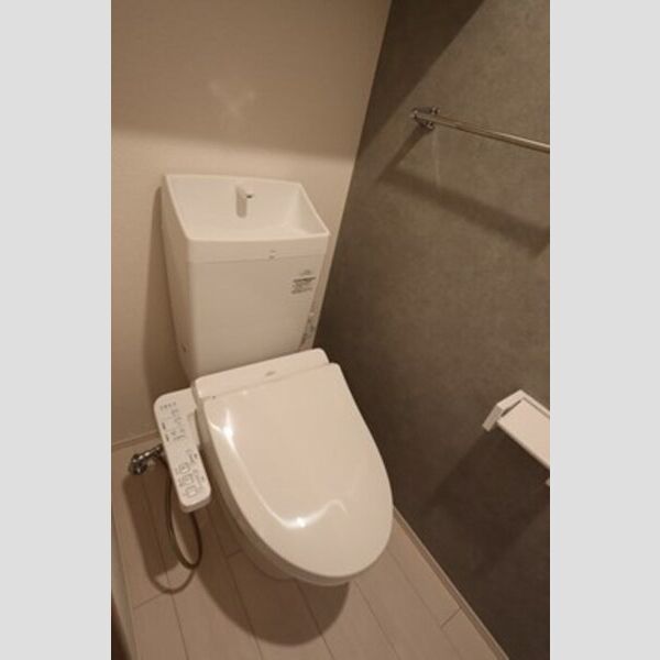 トイレ (温水洗浄暖房便座)