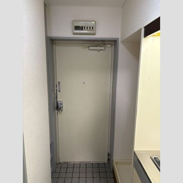 玄関 (玄関)