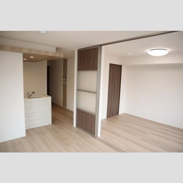 居室・リビング (LDK12.9帖+北洋室6帖)