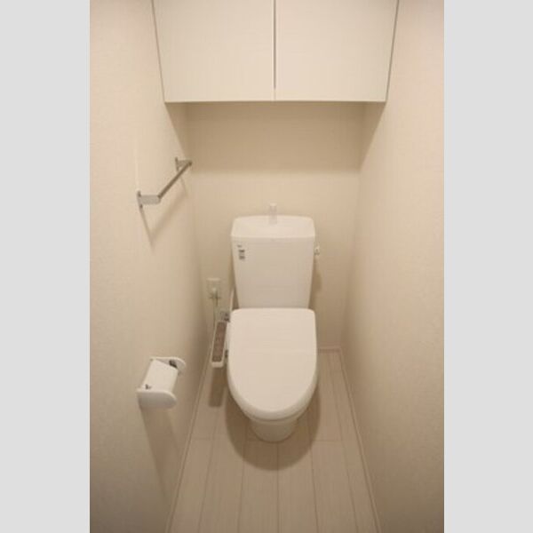 トイレ (温水洗浄暖房便座)