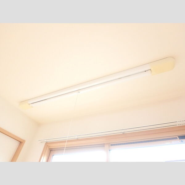 その他 (室内物干し)