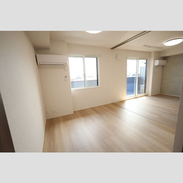 その他 (洋室5帖)