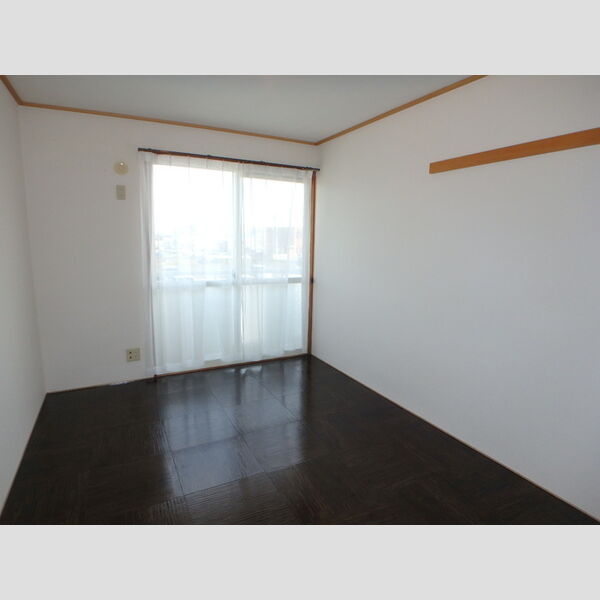 その他 (北側洋室)