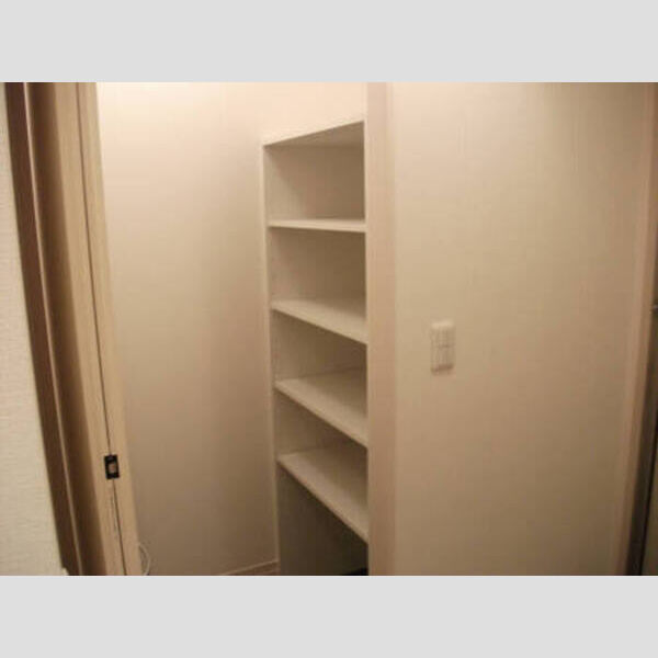 玄関 (102　玄関収納)