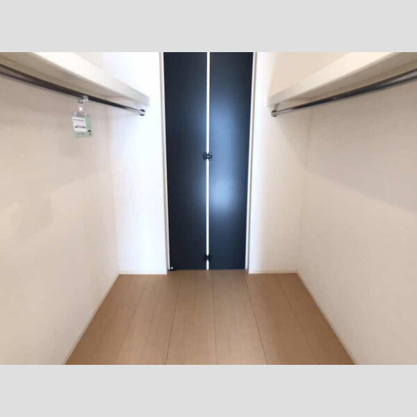 収納 (ウォークインクローゼット)