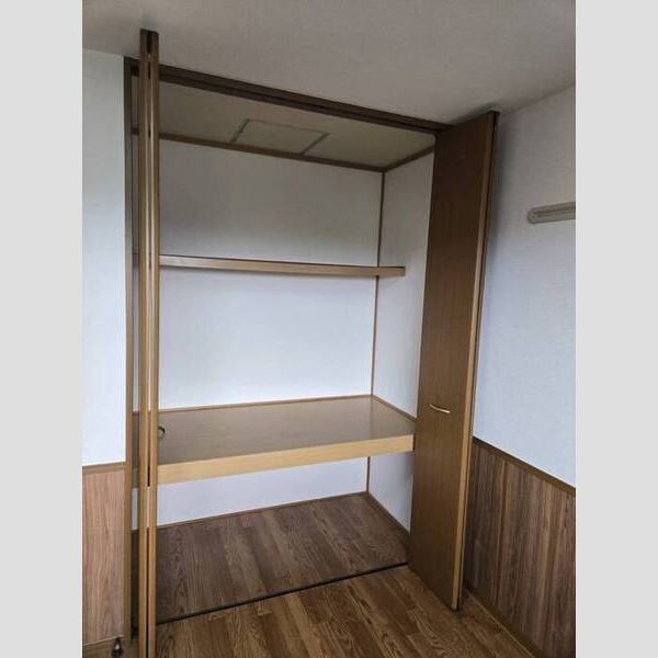 収納 (クローゼット)