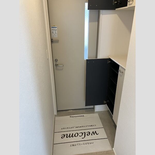 玄関 (玄関)