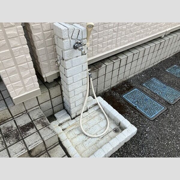 現地周辺 (ペット足洗い場)
